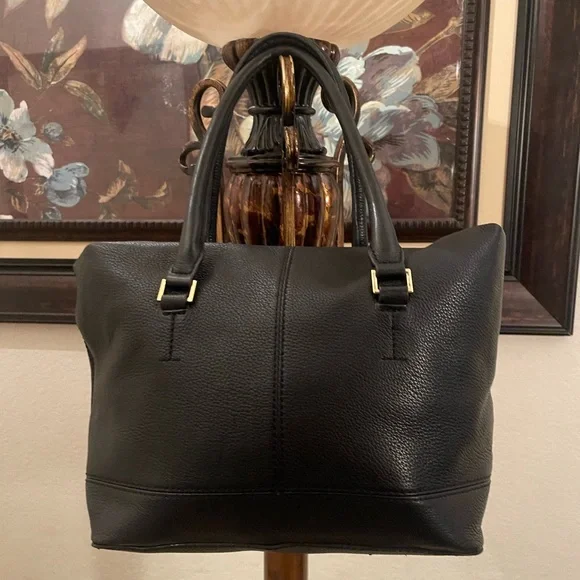 Isaac Mizrahi please check all picture of condition - Picture 3 of 17